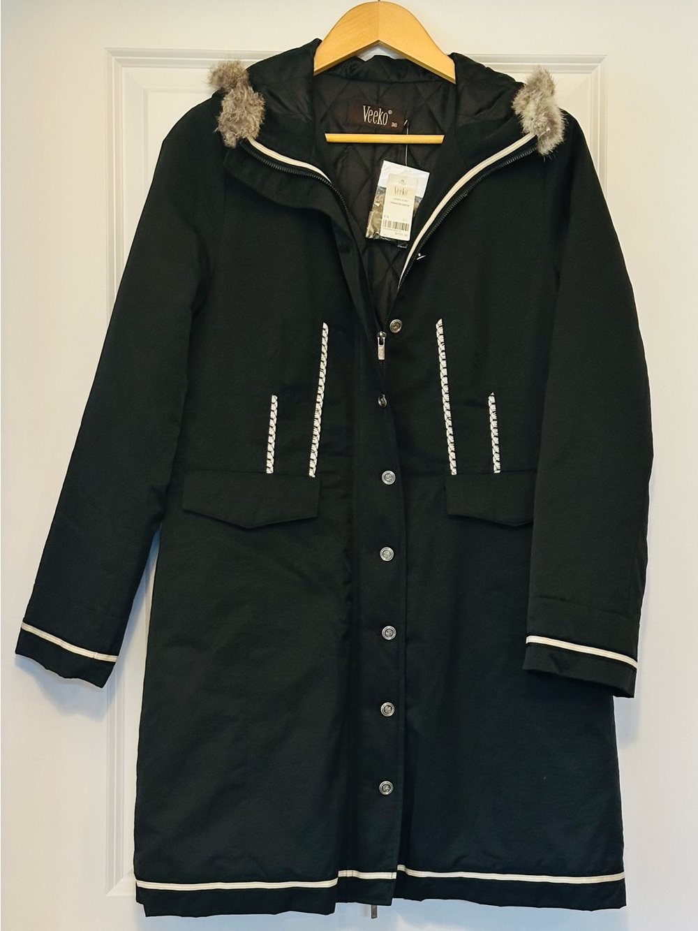 VEEKO Coat Hood Black Zip Button Fur Trim NWT Sz 36 US S M